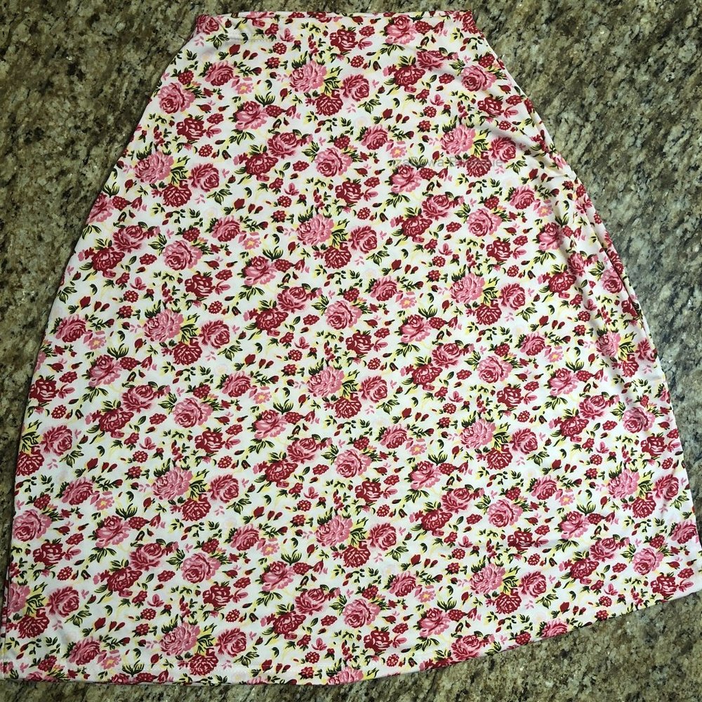 Pink & Red Floral Nursing Cover / Multi Use Cover   1314  NWT Boutique